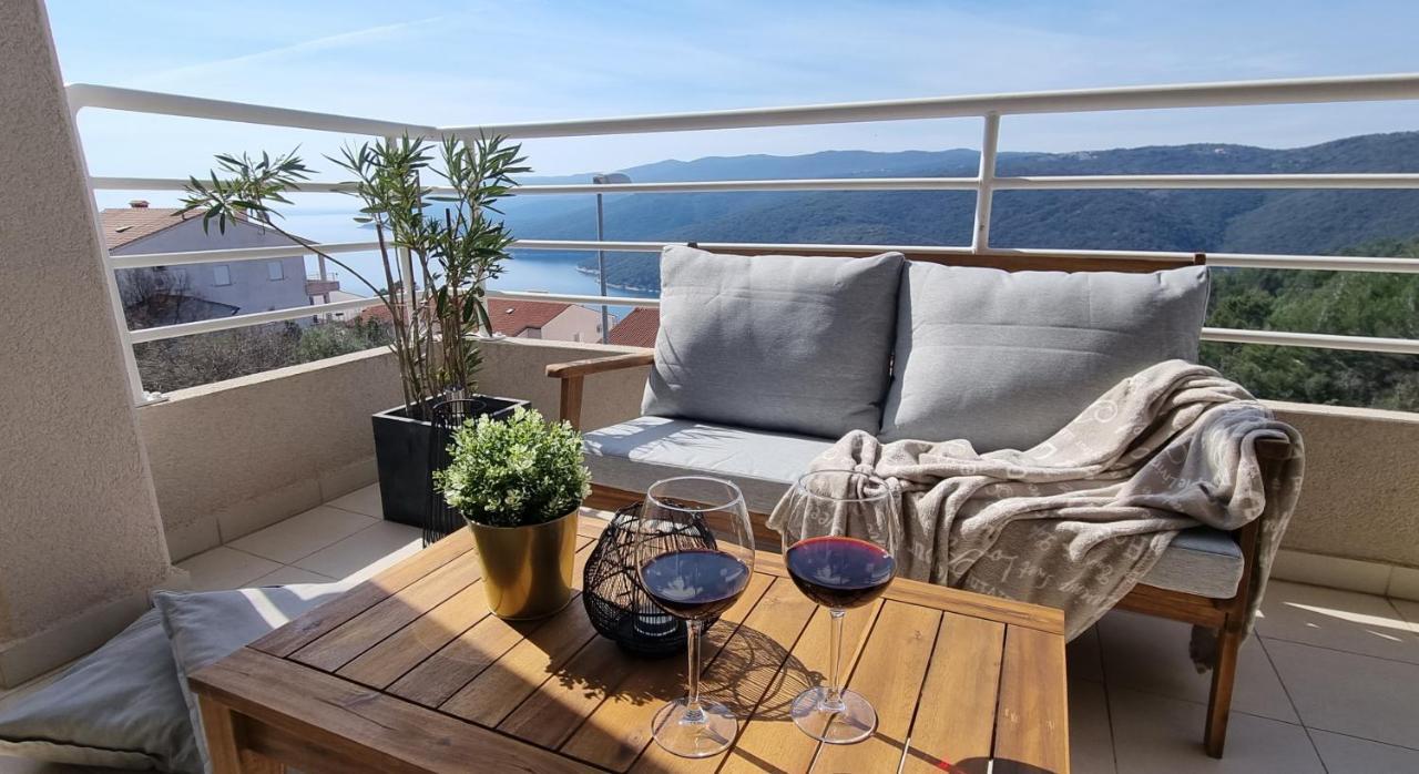Apartment Cami -Stylish Apartment With A Beautiful Seaview 拉巴克 外观 照片